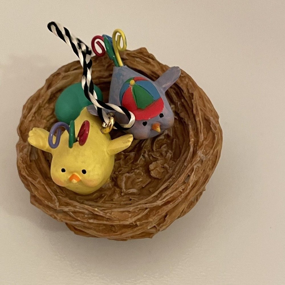 2003 Hallmark Keepsake Tweedle Dee Tweet Collection Treetop Duet Spring Ornament